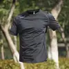 26 Camiseta Masculina de Seda Gelada de Manga Curta Verão Fina Top Esportivo Solto Respirável Manga Meia-Manga Roupas de Corrida Novas Versátil
