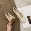 Sapatos de fada Mary Jane com saia sapatos de couro simples pequenos femininos 2026 outono novo estilo estilo noite noite sapatinhos de vovó de fundo plano suaves