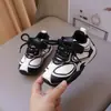 Novos Sapatos Casuais de Outono para Meninos e Meninas Bebê Cor Blocada Retro Americano Sapatos Infantis Respiráveis Solado Macio Versátil Sapatos para Esportes ao Ar Livre