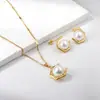 Conjunto de Colar e Brincos Retro de Pérola Transfronteiriço para Mulheres, Brincos Elegantes com Pingente de Aço Inoxidável, Conjunto de Joias de Pérola