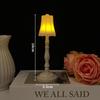 Lámpara de Mesa Pequeña Creativa Retro Europea Lámpara de Vela Electrónica LED Lámpara de Atmósfera Decorativa Lámpara de Lectura de Mesita de Noche para Dormitorio Adorno