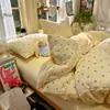 Conjunto de quatro peças de veludo de leite grau A para mães e bebês, capa de edredom de flanela coral fleece, conjunto de três peças de lençol de cama espessado e forrado com fleece para outono e inverno