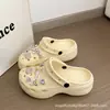 Zapatos Crocs marca alternativa dijes para zapatos DIY Gato KT modelo nuevo 2026, zapatos cómodos de punta cerrada, venta al por mayor transfronteriza