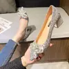 Sapatos com Salto Bloco para Uso Diário Que Não Cansam Seus Pés, Sapatos de Noiva com Lantejoulas, Novos Sapatos de Salto Alto Estilo Francês 2025 Primavera/Verão para Mulheres