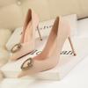 121-21 Banquete da moda coreana salto alto boca rasa pontiaguda retro fivela de metal sexy slim sapatos de salto alto