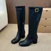 Botas vintage de salto grosso para tamanhos grandes, que vão acima do joelho, novo estilo coreano para outono e inverno de 2026, com salto alto, cano alto e zíper lateral