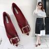 Sapatos de Couro Patent 2026 Nova Primavera e Verão Estilo Coreano Simples Salto Baixo Bico Fino Rasos Versáteis Casuais para Mulheres Fabricante