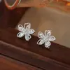 Pendientes de Flor de Cinco Pétalos con Aguja de Plata S925 para Mujer, Pendientes Elegantes Versátiles de Doble Capa de Lujo Ligero, Pendientes de Nuevo Estilo en Stock