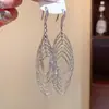 Brincos de Flor com Franja de Diamante Elegantes Agulha de Prata S925 para Mulheres Leve Luxo Alto Senso Brincos Longos Brincos Explosivos Outono e Inverno