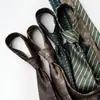 Corbata Elegante con Patrón Retro, Corbata Formal Atada a Mano, Atuendo Formal para Novio de Boda, Corbata Estampada Moda Estilo Hong Kong 8cm