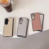 Adecuado para Samsung Zfold 30% de descuento Funda de Teléfono Espejo con Borde Negro Zfold8Ultra Espejo de Maquillaje Funda Protectora de PC