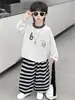 Conjunto de Sudadera Irregular para Niños de Primavera y Otoño, Conjunto Deportivo Elegante de Dos Piezas Estilo Coreano para Niños, Ropa Casual para Bebé de Moda