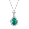 Colgante de Esmeralda Cultivada con Forma de Gota de Agua Transfronterizo con Cadena para Clavícula con Piedras Preciosas de Colores Colgante Retro Europeo y Americano Elegante Regalo para Madre 2025