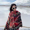 Xizang Viagem Xale com Fenda Vermelho Quente Espessado Estilo Étnico Estampado Lenço Manto Feminino Outono e Inverno Atacado