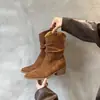 Novas Botas Western Cowboy Quadradas de Salto Alto Retro Outono/Inverno 2026 Botas Finas com Corte em V Solado Macio Botas Femininas