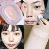 Iluminador en Crema Rosa Puro Deseo, Rosa Leche, para un aspecto juvenil, disimula las ojeras, realza las sombras faciales, y ilumina y contornea el rostro en una sola crema sólida