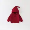 Conjunto invernal navideño de dos piezas premium para bebé: un suéter blanco de manga larga con forro de polar, con capucha y un par de pantalones cálidos a juego