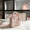 Dropshipping Nicho Bolso Princesa Diana Incrustado de Diamantes Nuevo 2025 Bolso de Mano de Trabajo de Gama Alta Al por Mayor