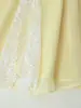 Al por mayor 2026 Primavera Nuevo Estilo Europeo y Americano Vestido Corto de Tirantes con Parches de Encaje Amarillo para Mujer 7203