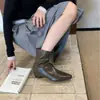 Novas Botas Outono/Inverno 2026: Botas Chunky de Salto Quadrado Estilo Martin com Zíper Traseiro, Botas de Cano Curto Vintage Femininas