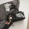 Bolso de axila de nicho estilo coreano para mujer, nuevo bolso tote retro de moda 2026, bolso de hombro simple y de gran capacidad para el trabajo