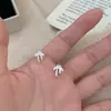 Pendientes de Zirconia con Lazo Estilo Ins, Pendientes Elegantes y Gráciles para Mujer al por Mayor, Lujo Ligero, Gama Alta, Exquisitos Accesorios para Orejas