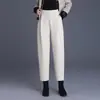 Calça Cenoura Estilosa com Veludo Plus Size para Mulheres, Nova Calça Cropped de Cintura Alta Outono/Inverno 2026 para Cobrir os Quadris, Calças Casuais Elegantes Estilo Mãe