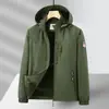 23516 # Jaqueta Masculina Primavera e Outono 2024 Nova Casual Tamanho Grande Top com Capuz Jaqueta Corta-vento e Impermeável Jaqueta Estilo Especial
