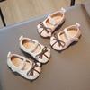 Sapatos de Princesa de Sola Macia com Laço para Bebê Menina 2024 Verão Novos Sapatos de Couro Pequenos Respiráveis para Meninas Sapatos Infantis Fofos