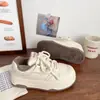 Zapatos blancos pequeños de suela gruesa color blanco leche para mujer muffin 2025 primavera y verano nuevos chic nicho feos lindos zapatos pan con punta redonda zapatos de plataforma