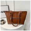 Bolsa grande simples feminina primavera 2024, nova bolsa de ombro retrô multifuncional de grande capacidade, bolsa tote fashion de alta qualidade