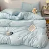 Juego de cuatro piezas de seersucker bicolor gris claro, color liso, texturizado y plisado, adecuado para camas de estudiantes, sábanas, sábanas ajustables y ropa de cama para casas de huéspedes, disponible para entrega