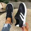 Comercio Exterior Tallas Grandes Zapatos de Entrenamiento Alemanes Retro para Mujer 2026 Primavera Nuevo Bloque de Color Estilo Hong Kong Zapatos Casuales Moda Zapatos de Plataforma Planos