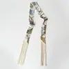 Venta al por mayor del fabricante: Bufanda Larga de Seda con Borlas y Tejido de Sarga, Cinta Decorativa Multiusos Adecuada para Regalo y Decoración de Joyería