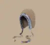 2025 Nuevo Otoño e Invierno Protección para Orejas Cálido Engrosado Tejido de Lana Gorro Bordado de Nicho Lazo Casual Versátil Gorro para el Frío
