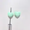 Cuentas acrílicas en forma de corazón moldeadas por inyección, cuentas de corazón de colores sólidos con agujeros rectos, accesorios hechos a mano para bolígrafos de cuentas DIY