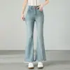Calça Flare Patchwork de Renda para Mulheres Baixas 2026 Novo Outono Cintura Alta Emagrecedora Versátil Jeans de Sarja Stretch