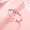 Anillo Sencillo de Corazón Hueco para Mujer con Pedrería, Estilo Dulce y Fresco, Moderno y Único con un Toque de Lujo