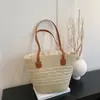 Bolso Tejido Hecho a Mano Nuevo de Verano para Mujer, Elegante Bolso de Paja de Gran Capacidad, Bolso de Playa para Vacaciones en la Costa
