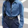 Em estoque, novo estilo coreano da moda, camisa jeans solta em camadas, azul, outros estilos europeus e americanos, elegante e outros