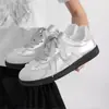 Zapatillas de Entrenamiento Alemanas Color Plata para Mujer, Nuevas Zapatillas Blancas con Cordones Primavera y Otoño 2026, Zapatos para Mujer Retro de Nicho, Zapatillas Versátiles