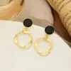 2026 Nuevos Pendientes de Tachuela de Estilo Caliente de Moda Aguja de Plata 925 Pendientes Elegantes de Moda para Mujer Joyería para Orejas de Estilo Diosa de Gama Alta para Mujer