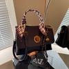 Bolso Pequeño para Mujer, Otoño e Invierno Retro 2026 Nueva Moda Versátil Bolso de Hombro Cruzado, Bolso de Mano Texturizado Bolso Cuadrado Pequeño