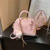Bolsa Cuadrada Pequeña de Diseño de Nicho para Comercio Exterior 2026 Nuevo Estilo de Verano Bolso de Hombro Versátil Elegante Bolso Cruzado de Moda Bolso Pequeño