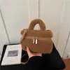 Bolsa de Pelúcia de Lã de Cordeiro de Inverno para Mulheres 2026 Nova Moda Quadrada Pequena Versátil Bolsa Transversal de Alta Qualidade