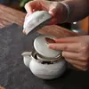 Conjunto de chá de porcelana azul e branca cultural e artístico no estilo Ruyao, uma chaleira e quatro xícaras, conjunto de chá de viagem portátil, presente de luxo leve de alta qualidade