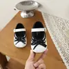 Zapatos Mary Jane Elegantes de Niña con Lunares y Moño 2026 Otoño Nueva Llegada Suela Suave para Bebé Versátiles para Usar Afuera Zapatos Pequeños de Cuero