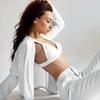 Novedad Primavera Verano 2026 Estilo Intimates Conjunto Europeo y Americano de Tres Piezas Manga Larga Sexy Holgado Satín Pijama de Casa para Mujer Sencillo y Cómodo