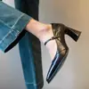 Sapatos Mary Jane de salto grosso estilo francês, confortáveis para mulheres, saltos altos com uma única tira, sapatilhas pretas elegantes e retrô