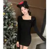 Vestido suéter de punto estilo coreano Hong Kong, fragancia suave y pequeña, de un solo hombro, hombros descubiertos, con lazo, para mujeres petite, falda base